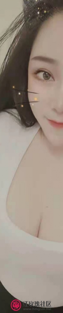 大眼睛笑起来很迷人的36D嫩妹