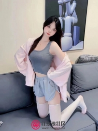 活力四射，干劲十足的妹子