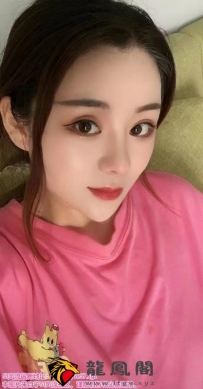 还不错的小美女