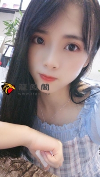 年轻的小莉